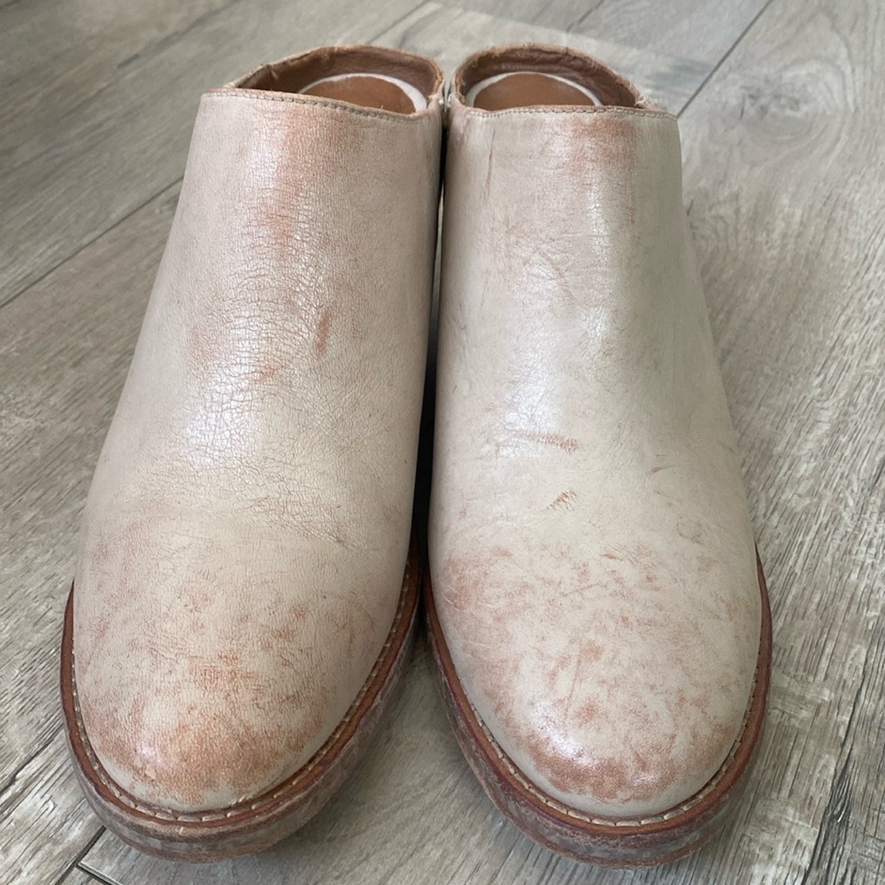FRYE White RosaliaNEVER WORN!
